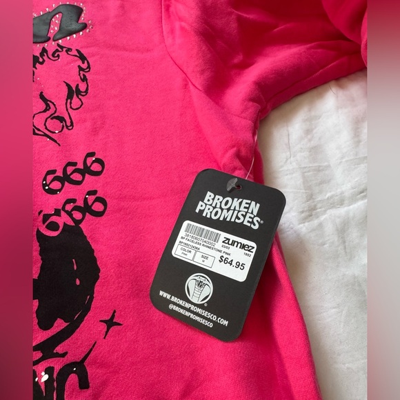 Broken Promises Faceless Pink Rhinestone Skull Hoodie & Shorts Set Size Medium - Picture 4 of 13